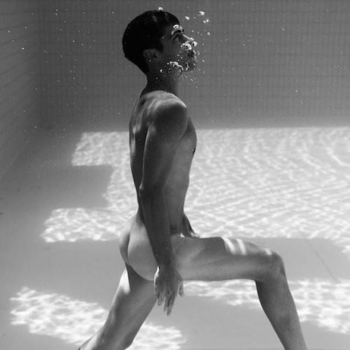 maybeinabluemoon:  immatture:  That’s hot.    quizás, quizás, quizás   