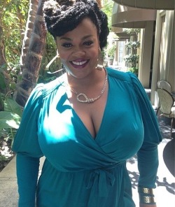 jaiking:  phatbootypredator:  angelvegetababy:  thebeautyofblacknudist:  Jill Scott  I can’t deal…   Yes lawd  Follow me at http://jaiking.tumblr.com/ You’ll be glad you did.I bet she would change your life.  So sexy !!!