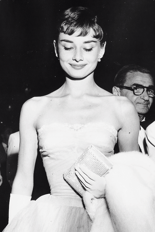 missingaudrey:  Audrey Hepburn at the Roman Holiday premiere on September 14, 1953