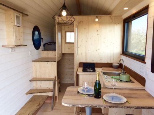tinyhousetown:  The Huttopie from La Tiny House