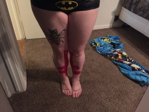 XXX holy-horny-hippie-batman:  Don’t tell anyone, photo