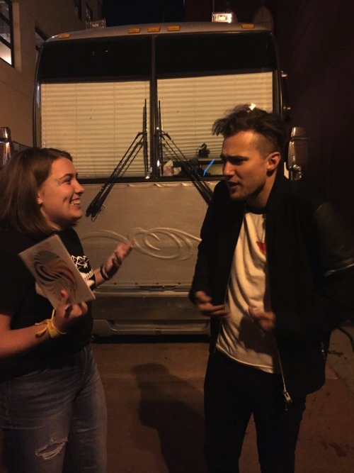 nickypetricky:when a peaceful interaction with kevin ray takes a turn for the worst #FightMeKevinRay