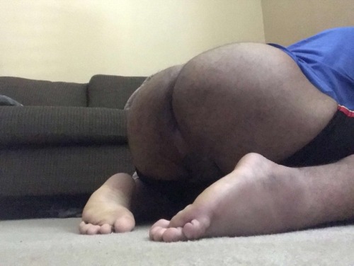 thickverseboy:  First post 🍑 tell me if y’all ready for more ❤️