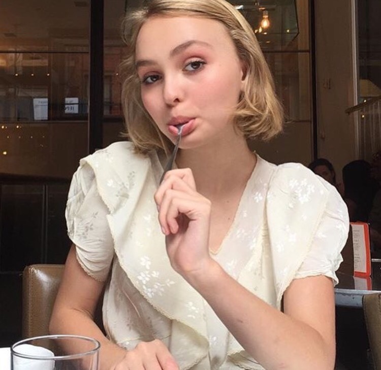 lilyrose-depp:  cutie
