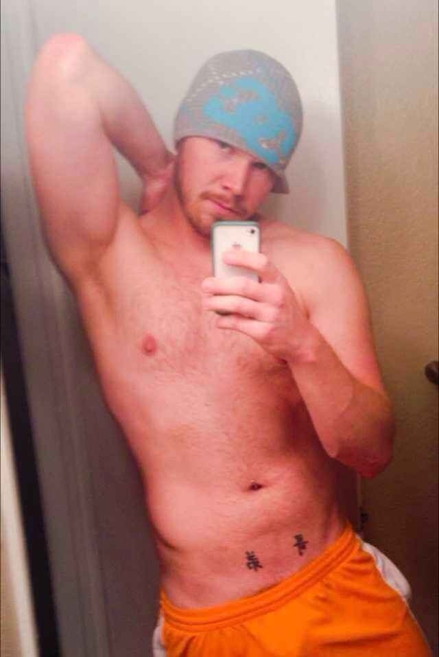 broselfies:  Enjoy selfies of hot guys?  Visit BRO SELFIES for more. If you’ve