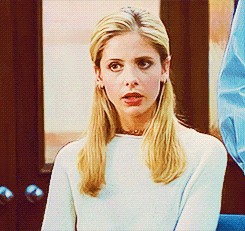 silentwilight:  Buffy Summers + SMILES 