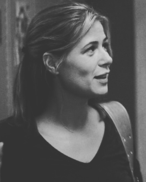 We&rsquo;re currently rewatching ER and it makes us realize how much we love and miss #AbbyLockh