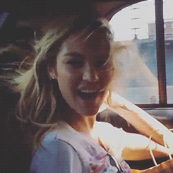  @AnnaBanks: Having a blast driving to the beach house for a weekend getaway with