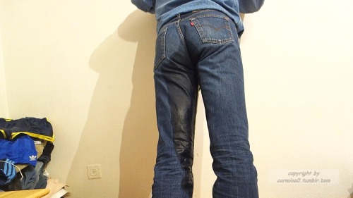 Porn photo femboydl:  levis jeans wetting in public