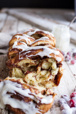do-not-touch-my-food:  Pull-Apart Cinnamon