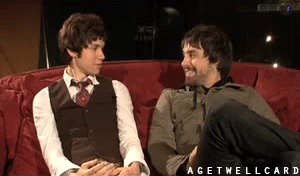 agetwellcard:  Ryan and Jon making fun of the Reading Festival where Brendon got hit with a bottle i