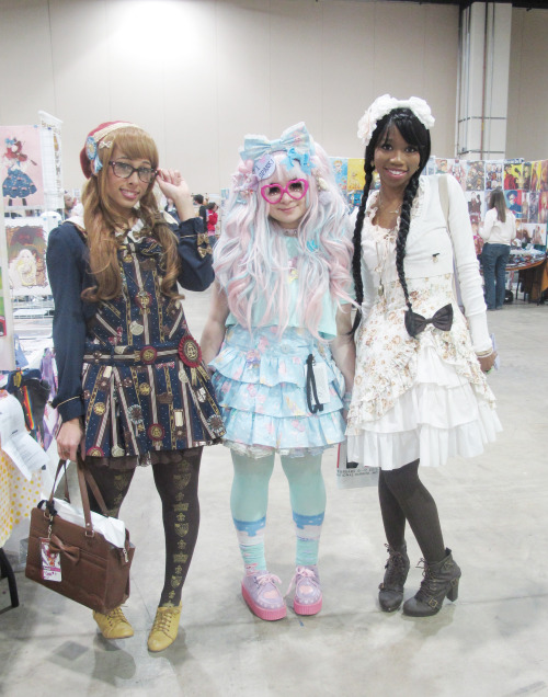 rune-midgarts:mintandapple:forever spamming tumblr with katsucon pictures.AW