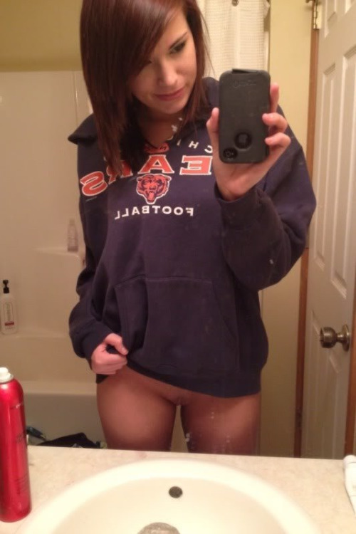 orphasmasturbationshares:  Kasey and Isabell are contacts. Date Now!!! 