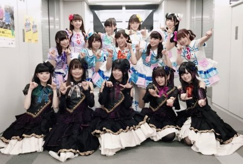 Aqours appeared together with Roselia on FNS 2018 Summer festvial 