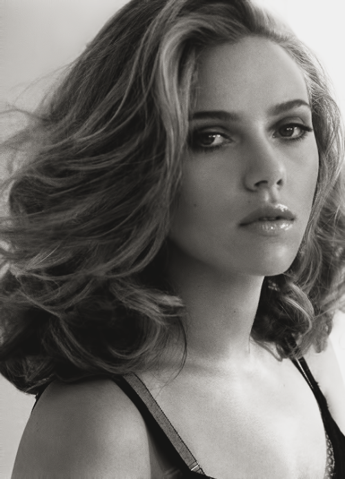 dailywomen:Scarlett Johansson for Esquire 2013, by Vincent Peters