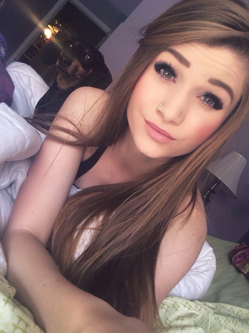 thetruthwecanthandle:  Selfie ft wiener  probably one of the most flawless girls