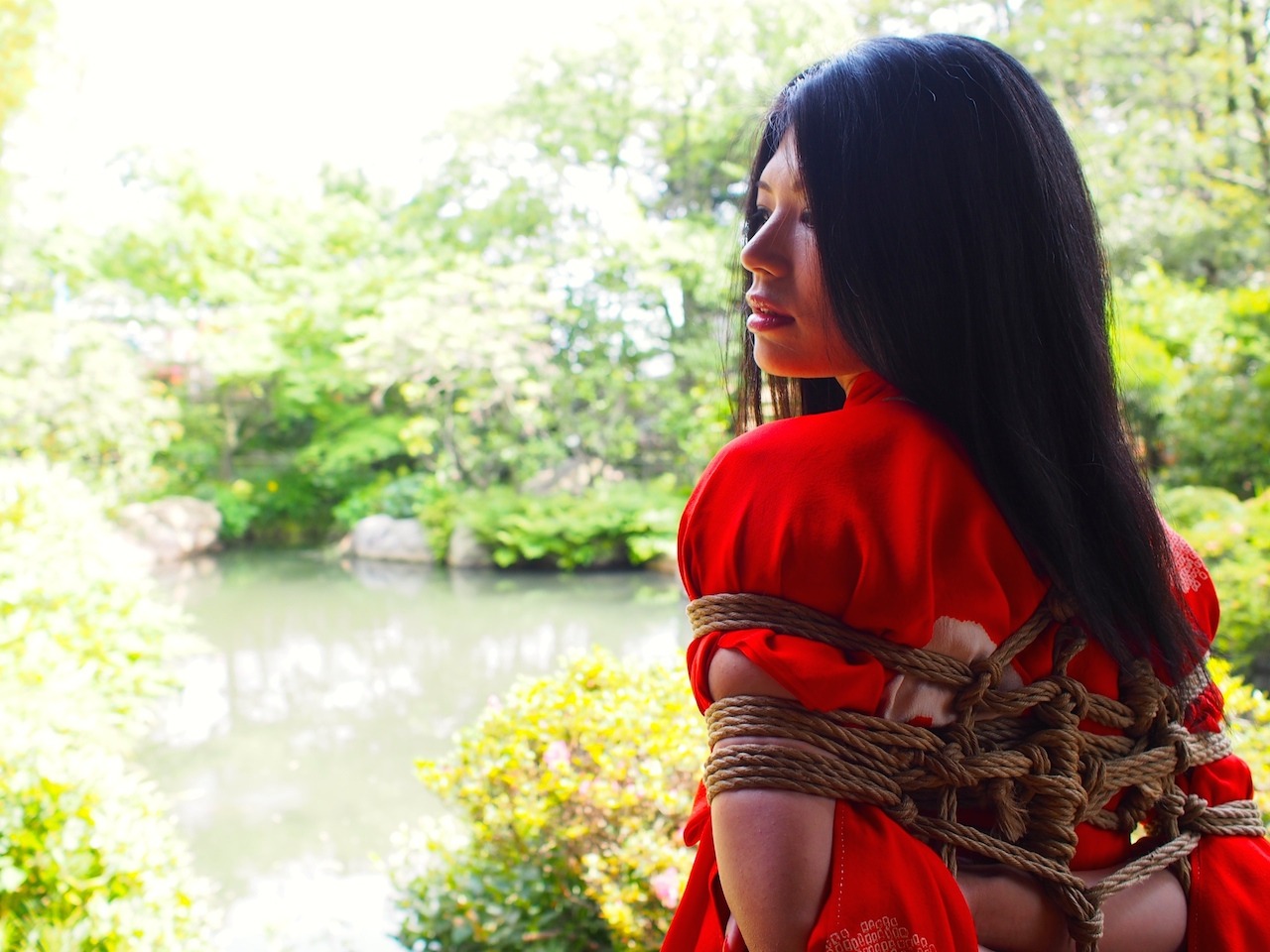 goodmorningm0therfucker:  Ropes: Nawashi KannaModel: Kagu Ra 