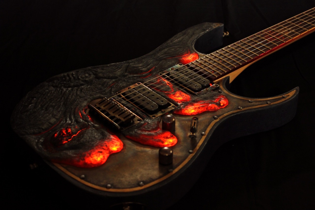 insomniamerica:  glorifiedguitars:  “Molten Diabolic” made by the talents at