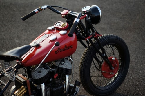 Sex megadeluxe:  1942 Indian Scout by Rod Bobber pictures