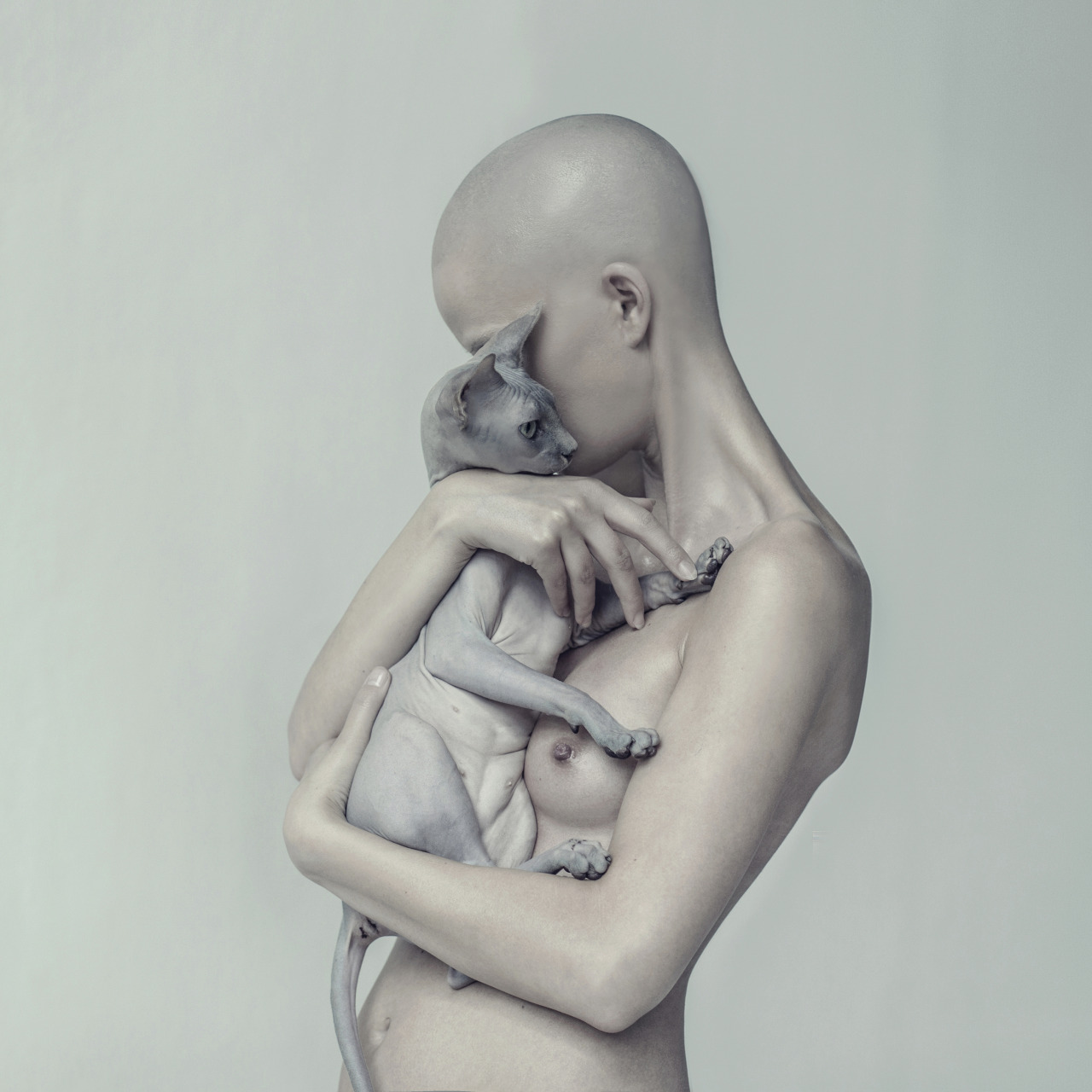 evelynbencicova:  CLOSE photo and art-direction: Evelyn Bencicova make-up and production: