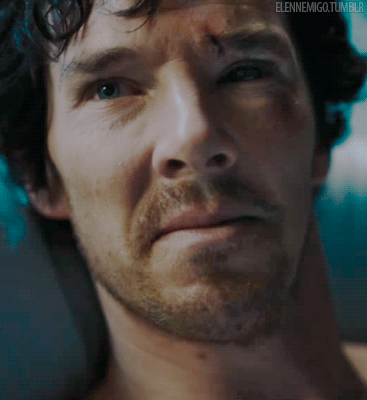 wurwurz:elennemigo:Sherlock in a hospital bed.Parallels HLV/TLDAll wounded and still attractive…How 