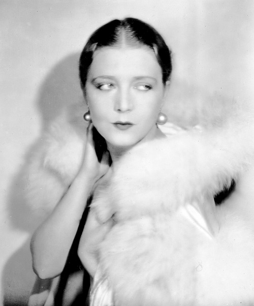 Vilma Banky, 1924, one of the great &ldquo;exotic&rdquo; stars of the silent era. Born in Hungary, M