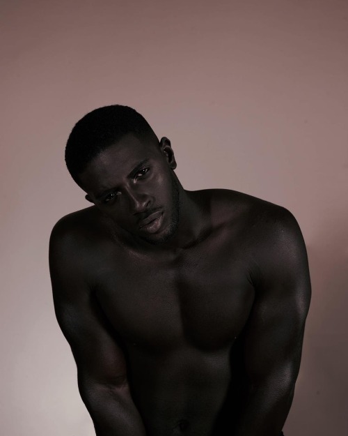 Porn blackboysrmagic:@koowwk photos