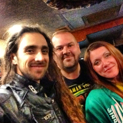 bigtig75: Hanging out with E.N. young from Tribal Seeds on their tour bus. Such a great time, eviden