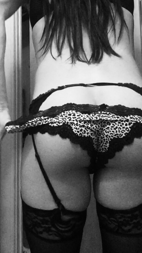 littlemavsme:  littlemavsme:  I’m such a slut 💁🏻🔥💅🏼👅  I think