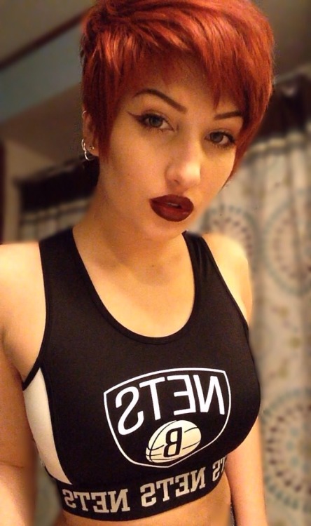 chaosxkitten: eyebrows on fleeek doe  Beautiful
