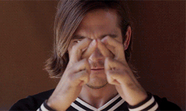 beautiful-ruiner:Using Finger Tutting to Make Magic Happen on ‘The Magicians’