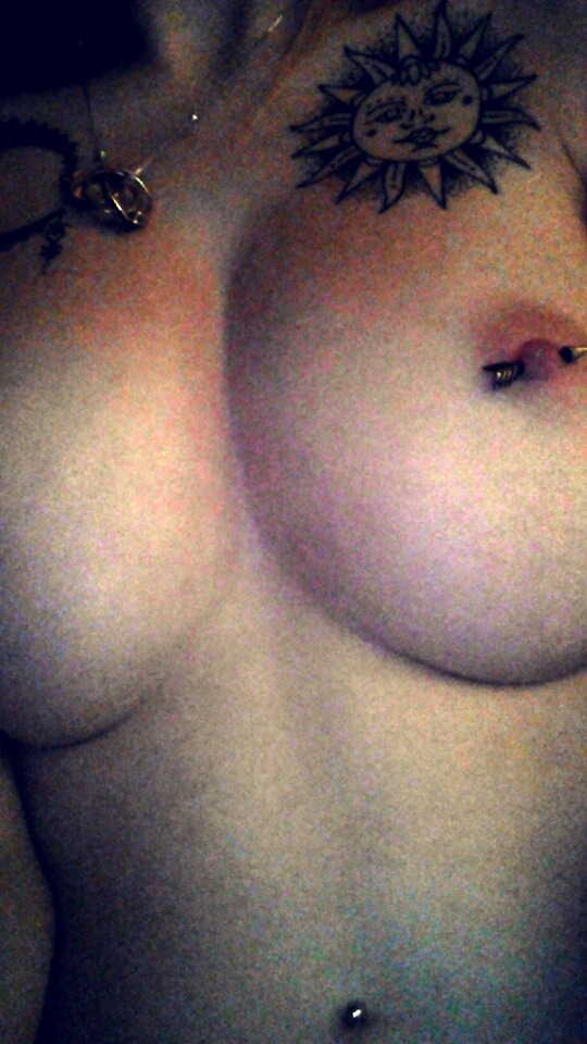 ayzlin:  To be honest I’m excited as fuck about my arrows &amp; tattoos &amp;