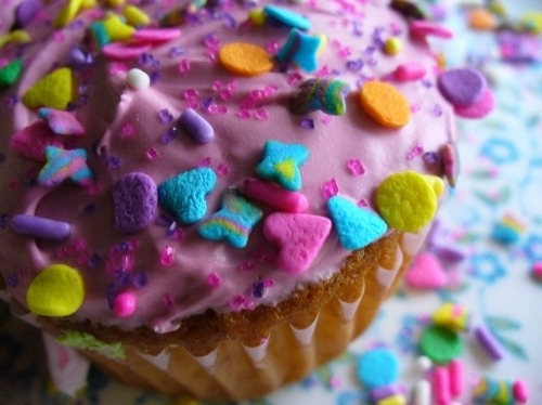 I want to make cute cupcakes for H 