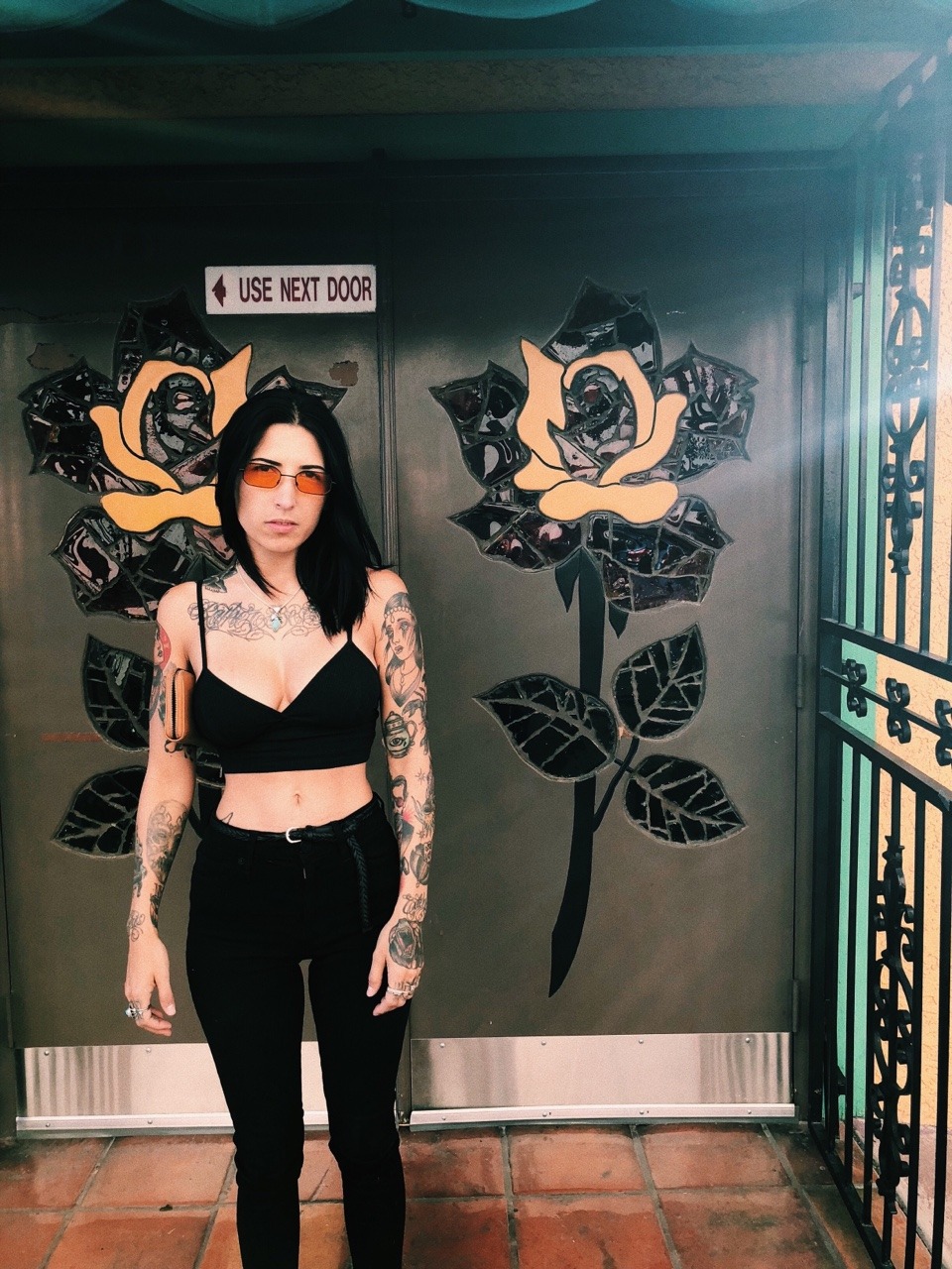 relicinstone:  ⛓🌹⛓