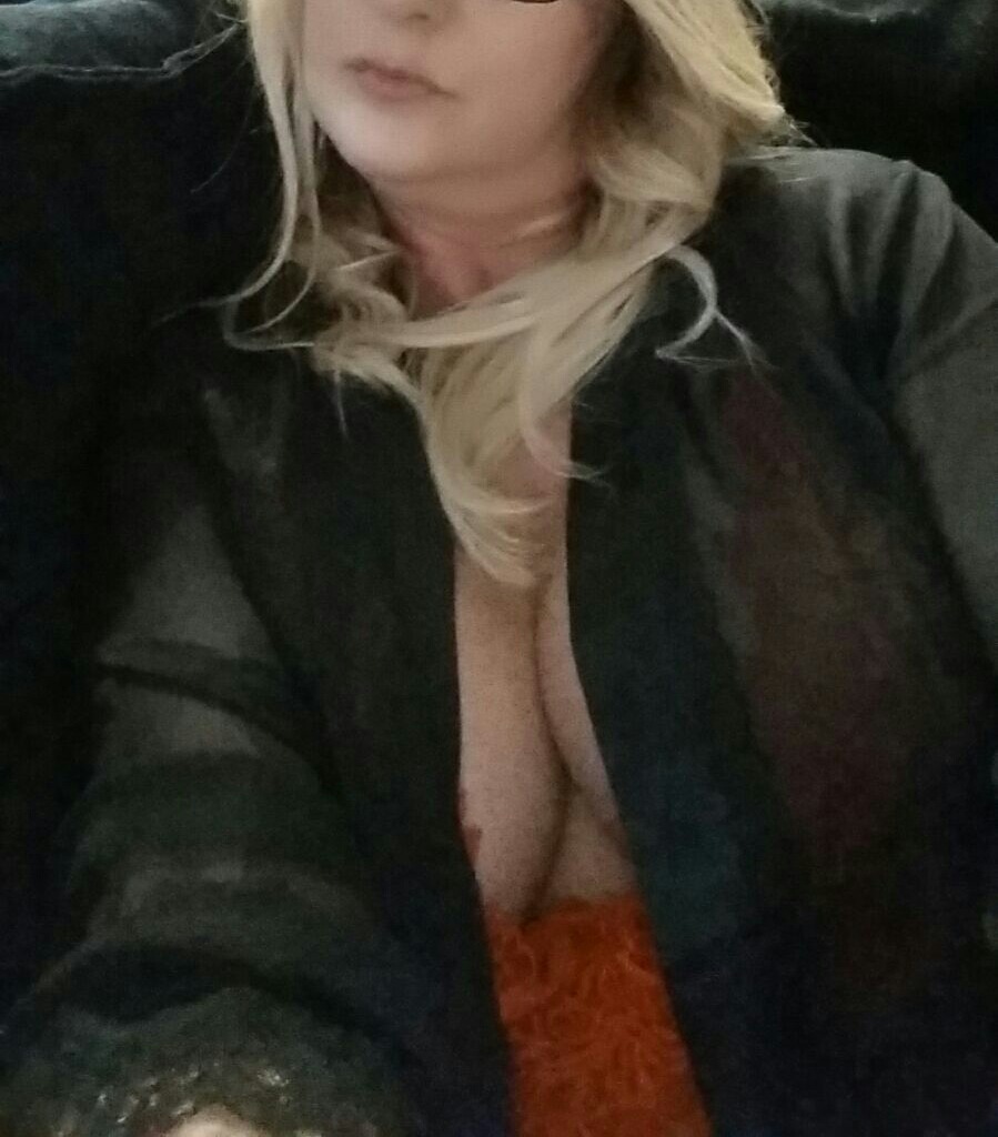 Men Love Tits