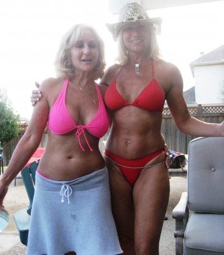 Hot mother and daughter ?