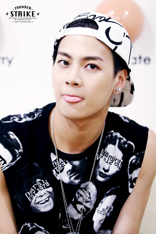 FY! WANG JACKSON — 140731 Natuur POP Fansign Event © THUNDER...
