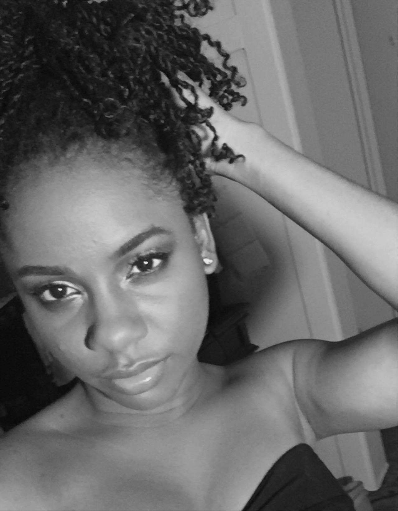 fuckyeahjamaicangirls:  👑  Jheanelle27.tumblr.com 