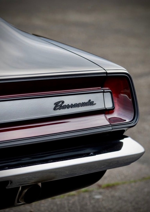 utwo:  1967 Plymouth Barracuda Resto Mod // 6.1L, Automatic © mecum
