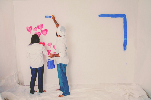 teacupnosaucer:beautifulsouthasianbrides:Photo by:A.S Nagpal“Paint War Engagement Session&rdqu