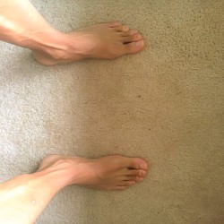 fuck-your-pics:  I’m going to get a pedi