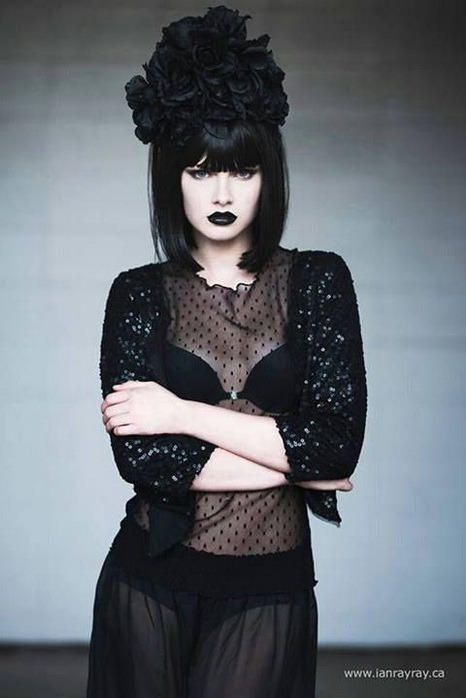 victorian-goth: Victorian goth victorian-goth.tumblr.com/
