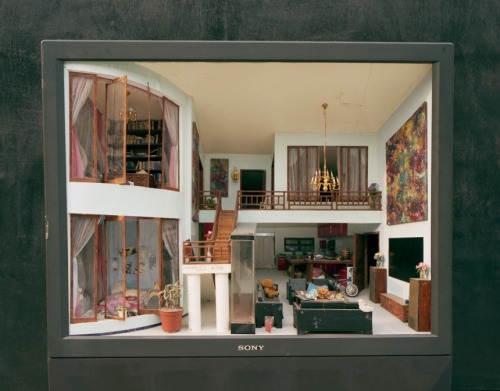 cupcake-the-goddess:archatlas:Miniature Rooms Inside Television SetsChinese artist Zhang Xiangxi cre