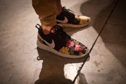 nicekicks:  Nice Kicks by Dank Customs Nike Air Max 1 “Vol. 1″ Release Event Recap Supreme x Nike Roshe Run Custom