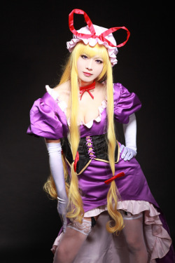 rule34andstuff:  Fictional Characters that I would “wreck”(provided they were non-fictional): Yakumo Yukari(Touhou).