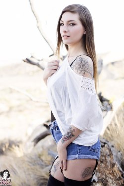 sglovexxx:  Lucid Suicide