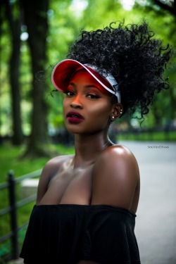 blackfashion: Abigail, DMV  Model: @thee.abbylxve Photographer: @dfams  #nycphotographer #dmvmodel #african #melanin #concept #woc #nigerian #teamdfams #shotbydfams #vscocam #nikon #makeup 