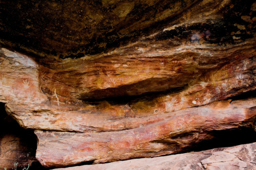 ancientart:Prehistoric Aboriginal hand stencil rock art. These photos were taken at the Mutawintji N