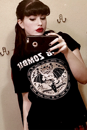 babylynz:Good evening, these look exactly the same .