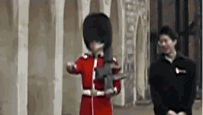 huffingtonpost:  WATCH: This Is Why You Don’t Touch The Queen’s Guard